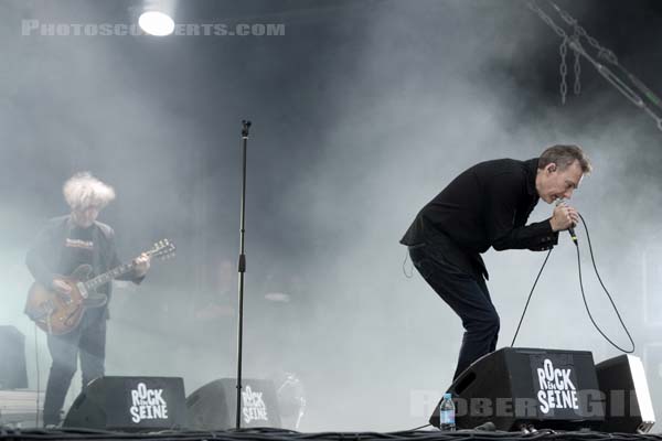 THE JESUS AND MARY CHAIN - 2017-08-25 - SAINT CLOUD - Domaine National - Scene de la Cascade - 